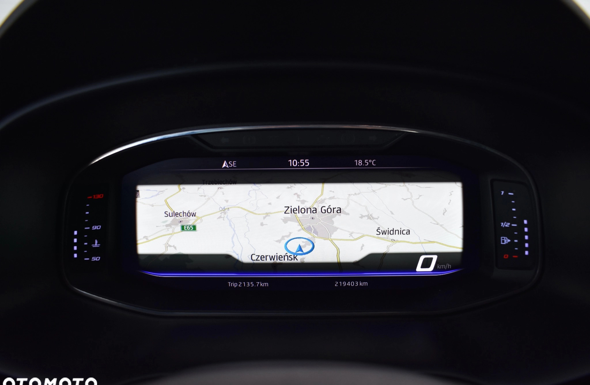 Seat Leon cena 56900 przebieg: 219000, rok produkcji 2018 z Zdzieszowice małe 781